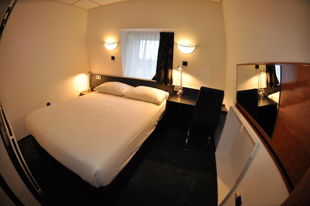 Budget Hotel Le Beau Rivage Middelburg Szoba fotó